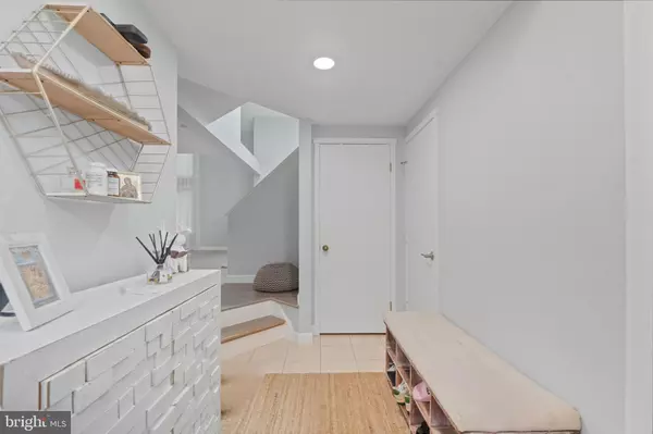 Princeton, NJ 08540,407 SAYRE DR
