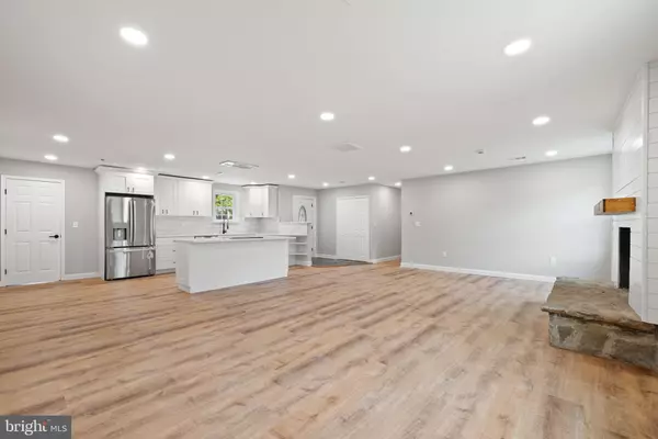 Warrenton, VA 20186,655 FOXCROFT RD