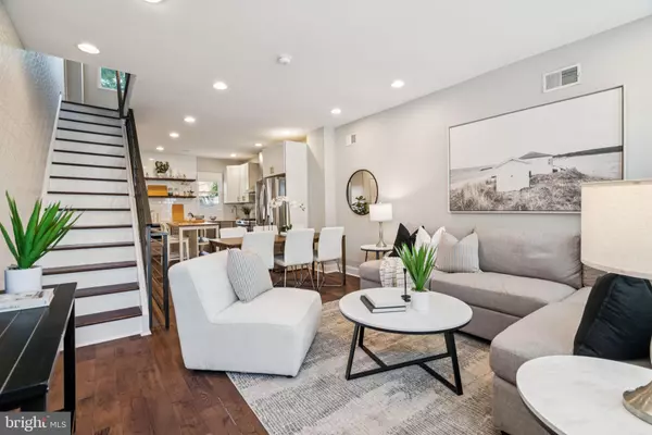 Philadelphia, PA 19146,720 S CHADWICK ST