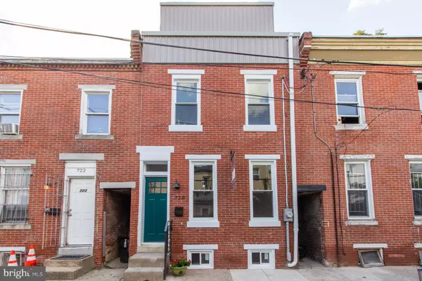 720 S CHADWICK ST, Philadelphia, PA 19146