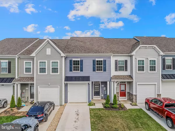 19 MELSONBY DR, Bunker Hill, WV 25413