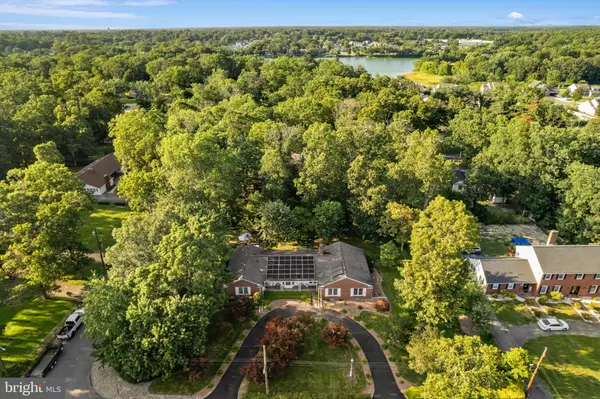 Vineland, NJ 08361,2432 BUTTONWOOD DR