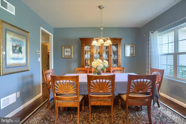 Harrisburg, PA 17110,1812 CAMEO CT