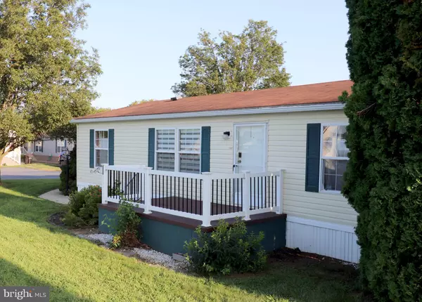 Lancaster, PA 17603,109 FALCON CT