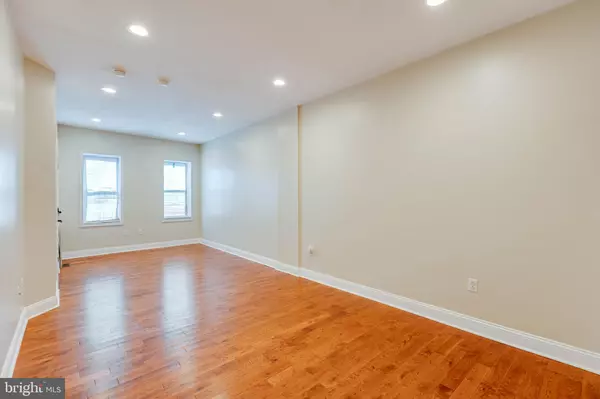 Philadelphia, PA 19133,2554 N 8TH ST #1