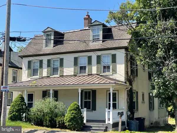 566 S BETHLEHEM PIKE, Fort Washington, PA 19034