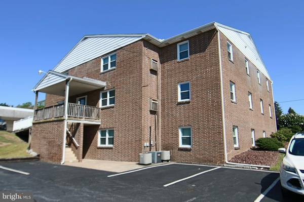 Harrisburg, PA 17111,6890 CLEARFIELD ST