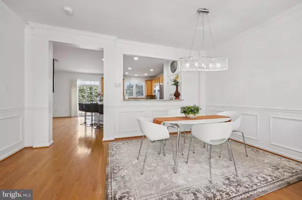 Fairfax, VA 22030,12582 BIRKDALE WAY