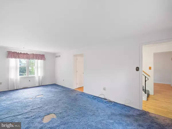 New Castle, DE 19720,23 BUNKER HILL RD
