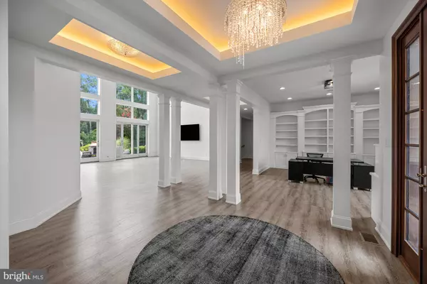 Sewell, NJ 08080,6 MEYERS CREEK CT