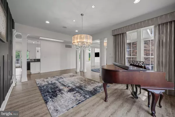 Sewell, NJ 08080,6 MEYERS CREEK CT