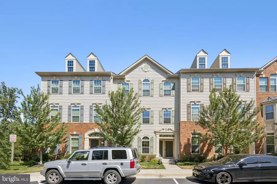 42114 PIEBALD SQ, Aldie, VA 20105