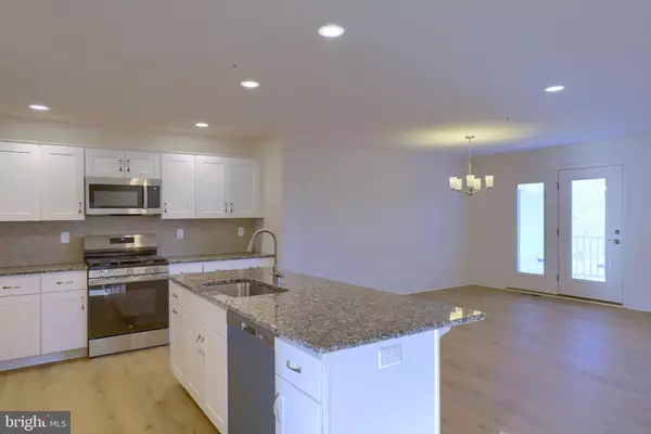 Harrisburg, PA 17112,7250 WHITE OAK BLVD