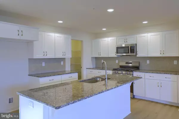 Harrisburg, PA 17112,7250 WHITE OAK BLVD