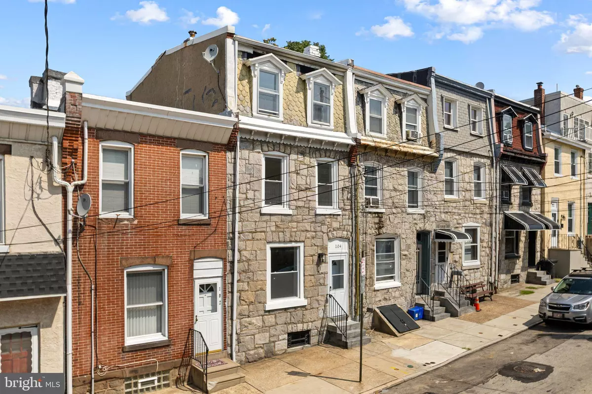 Philadelphia, PA 19127,104 SEVILLE ST