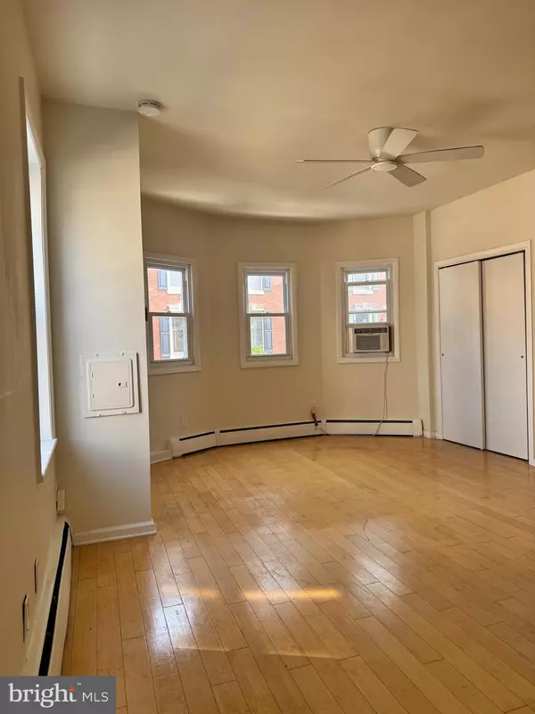 Philadelphia, PA 19146,2062 LOMBARD ST #2