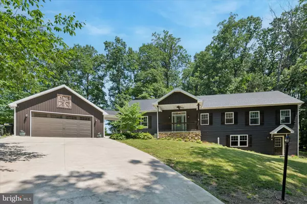 951 N BAILEY RD, Thorndale, PA 19372