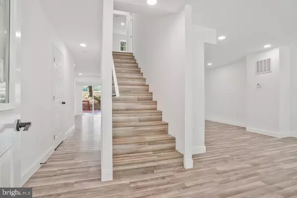 Owings Mills, MD 21117,9538 MEADOWS FARM DR