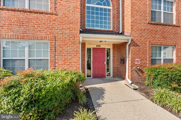 Fort Washington, MD 20744,6900 SAINT IGNATIUS DR #0102