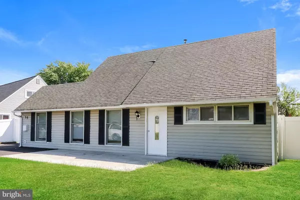 Levittown, PA 19056,15 MINTLEAF RD