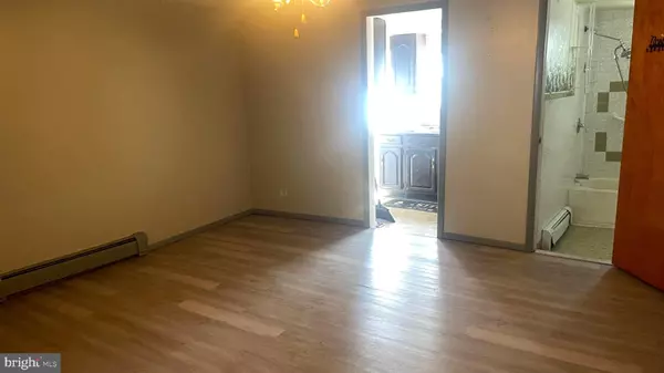 Philadelphia, PA 19137,5403 EADOM ST
