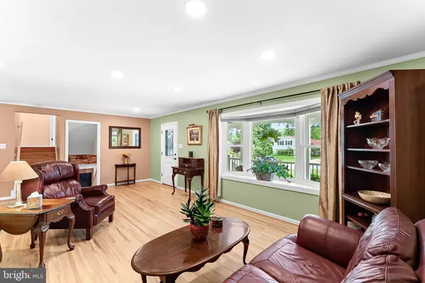 Fairfax, VA 22032,9305 ASHMEADE DR