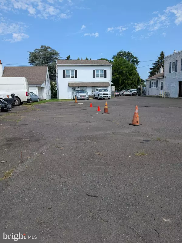 Bensalem, PA 19020,3552 BRISTOL PIKE