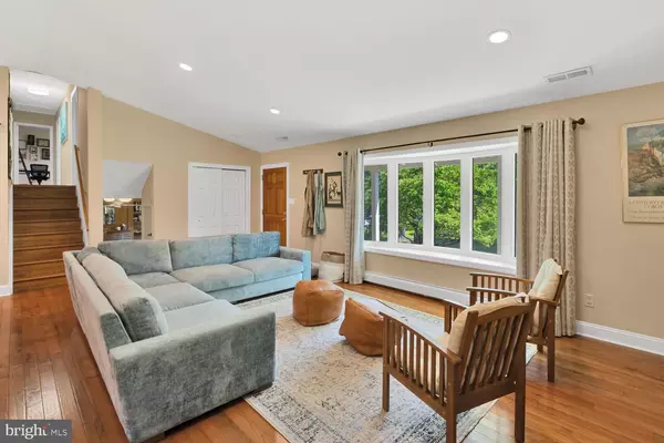 Yardley, PA 19067,2319 LAKEVIEW DR