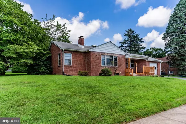 Harrisburg, PA 17111,3740 ELDER RD