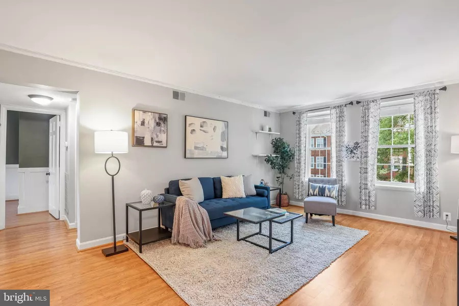 3046 S BUCHANAN ST #B2, Arlington, VA 22206