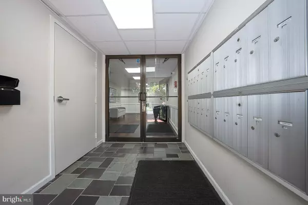 Bryn Mawr, PA 19010,103-B SUMMIT DR ##B