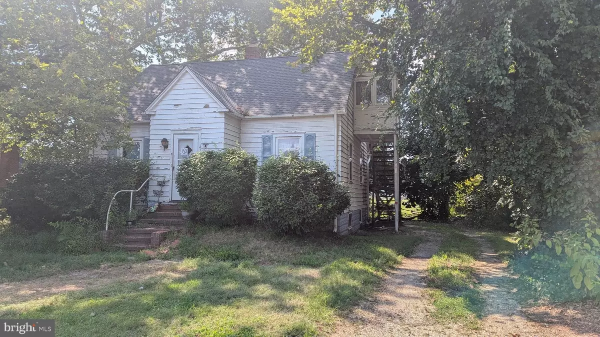 Penns Grove, NJ 08069,94 N VIRGINIA AVE