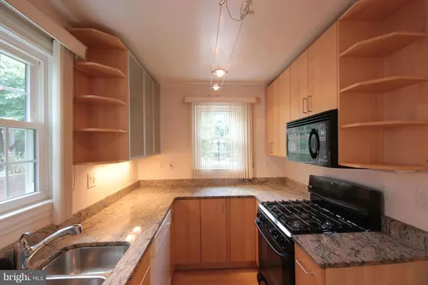 Arlington, VA 22204,3931 6TH ST S
