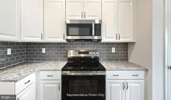 Harrisburg, PA 17112,7851 OAK BROOK DR