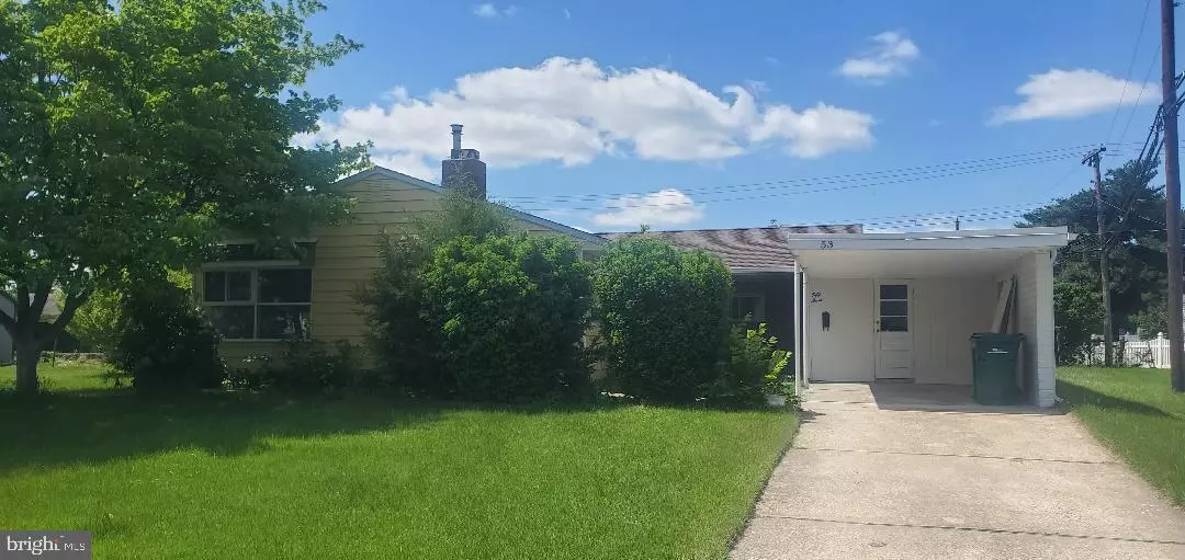 53 GRACEFUL LN, Levittown, PA 19055