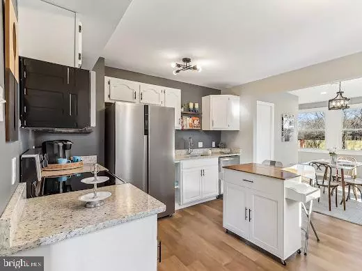 Falls Church, VA 22042,3141 CHEPSTOW LN