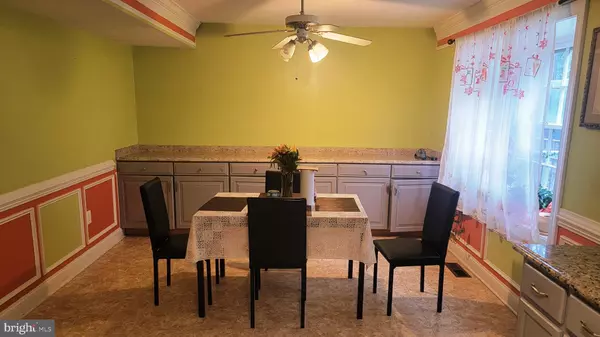 Manassas, VA 20110,9058 OLD HICKORY CT