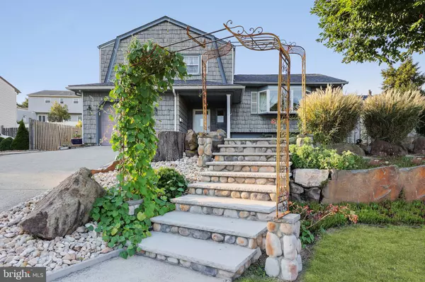 Sayreville, NJ 08872,9 COTTONWOOD DR.