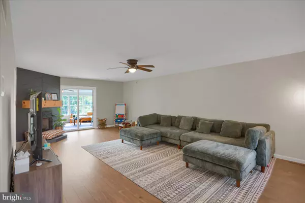 Hollidaysburg, PA 16648,124 CLOVER CIR