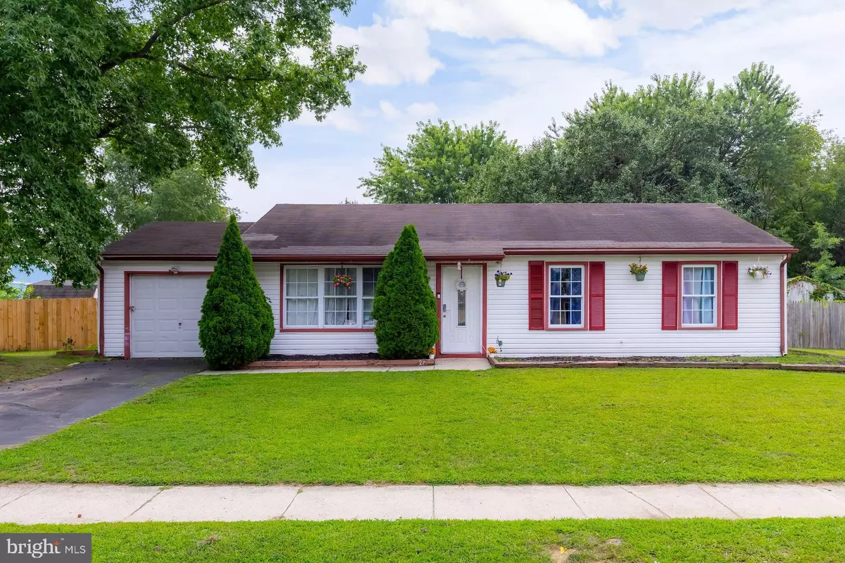 Sicklerville, NJ 08081,21 INDIAN HILL LN