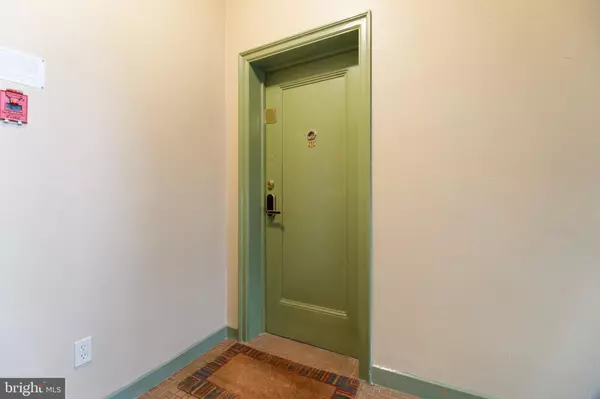 Washington, DC 20012,300 ASPEN ST NW #202