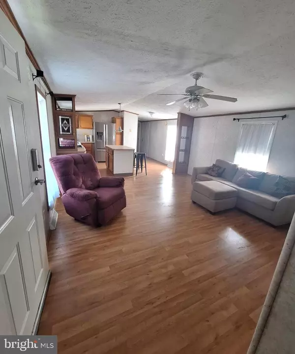 Phoenixville, PA 19460,8 ROSEWOOD LN