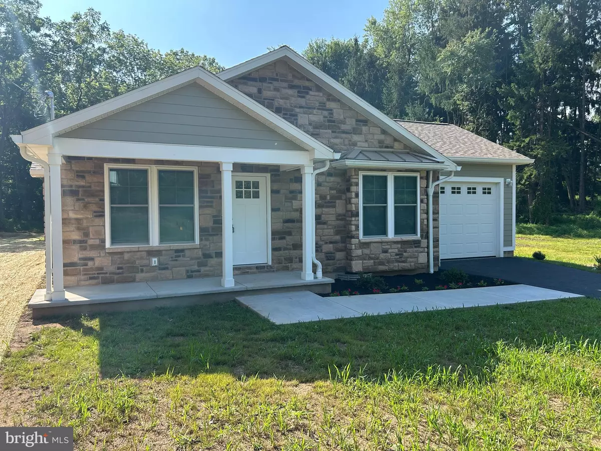 Reading, PA 19606,61 DEWALD ROAD