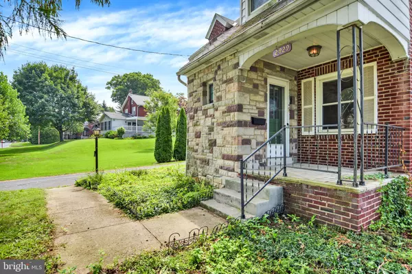 Harrisburg, PA 17109,2929 LOCUST LN