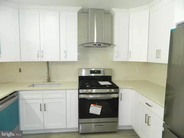 Pine Hill, NJ 08021,304 BROMLEY EST