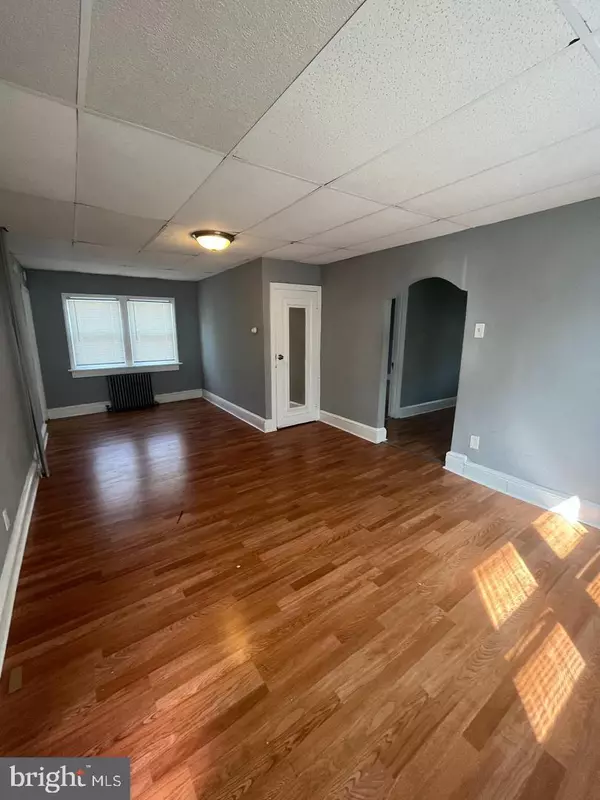 Woodbury, NJ 08096,723 N BROAD ST