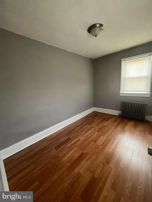 Woodbury, NJ 08096,723 N BROAD ST