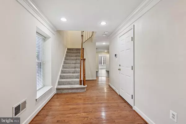 Fairfax, VA 22030,4227 UPPER PARK DR