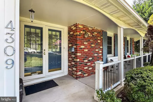 Fairfax, VA 22032,4309 SELKIRK DR