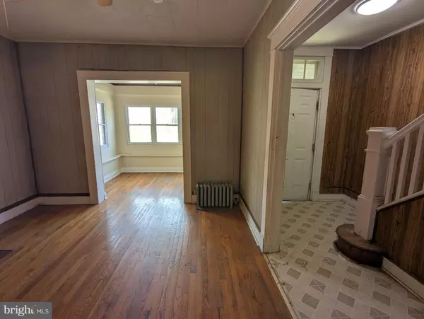 Baltimore, MD 21212,611 RADNOR AVE